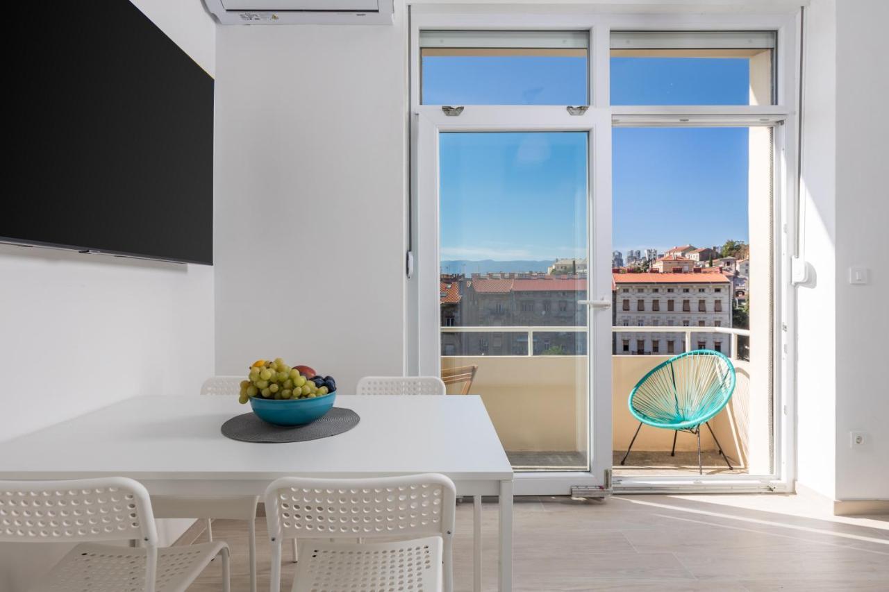 Balcony Apartment Pampas Rijeka Eksteriør billede
