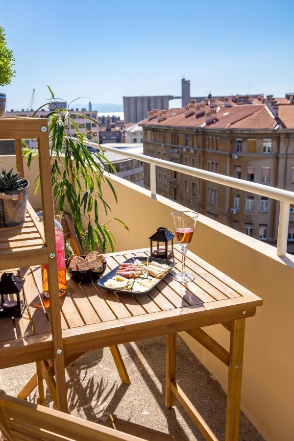 Balcony Apartment Pampas Rijeka Eksteriør billede